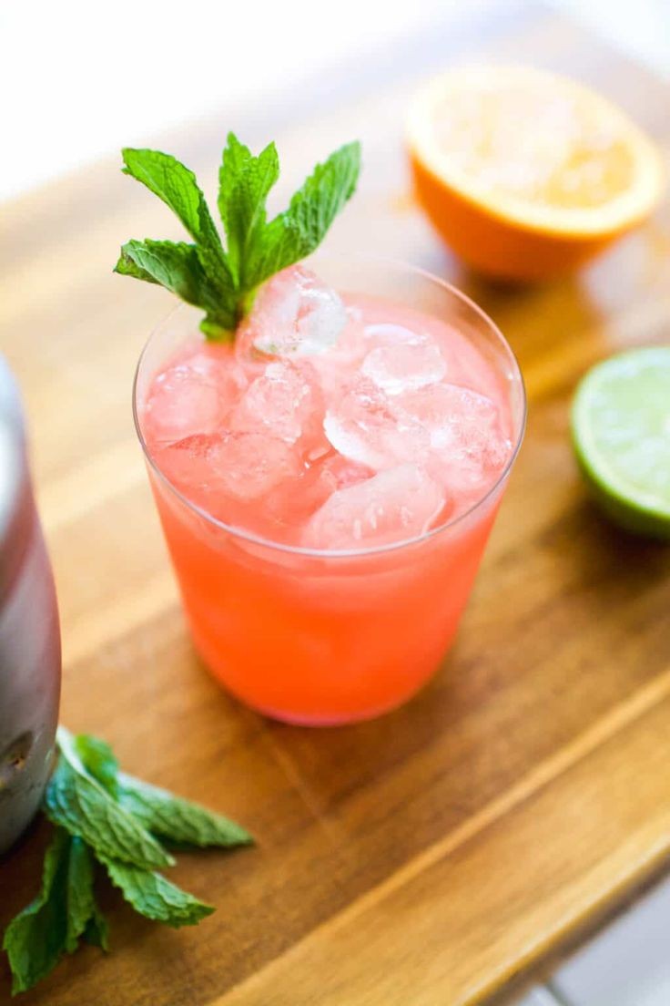 Vodka Punch for Every Occasion: Seasonal Flavors & Easy Recipes
